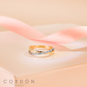 anillo-circonitas-cruzado-3mm -oro-bicolor-18k